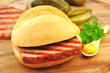 Brötchen mit Fleischkäse
