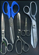 Photo en ligne au meilleur prix Old scissors on a black background