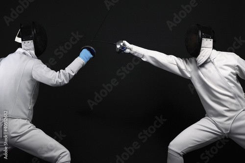 Foto: Man attacking his opponent Man attacking his opponent