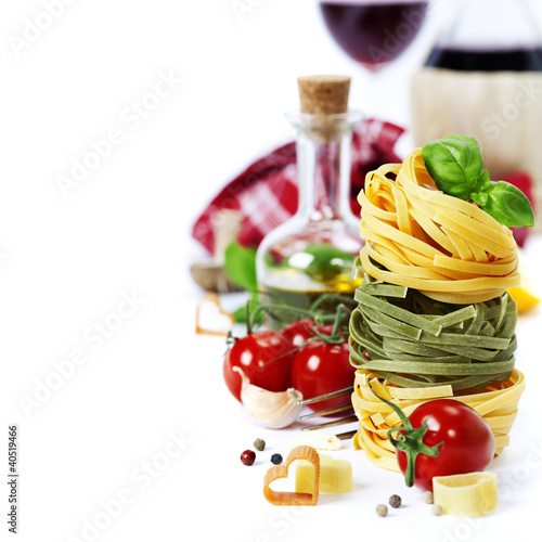 Foto: Italian Pasta and wine Italian Pasta and wine