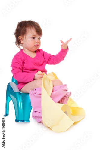Photo: baby on the pot baby on the pot