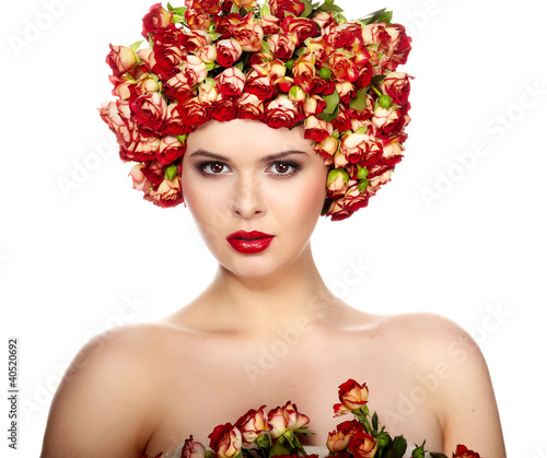 Photo: Beautiful girl with hairstyle of rose flowers Beautiful girl with hairstyle of rose flowers