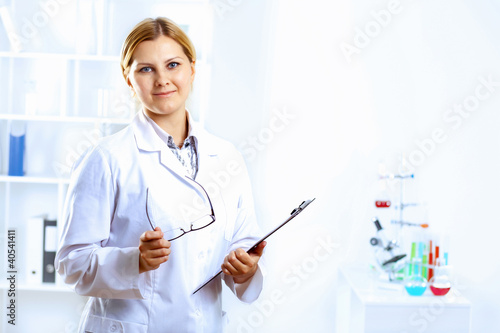 Photo: Scientists in laboratory Scientists in laboratory