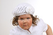 Portraitfoto eines Mädchens mit Mütze Portraitfoto eines Mädchens mit Mütze