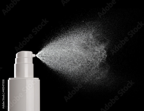 Photo: spray bottle liquid perfume drop spray bottle liquid perfume drop
