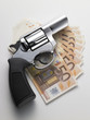 Euro e revolver