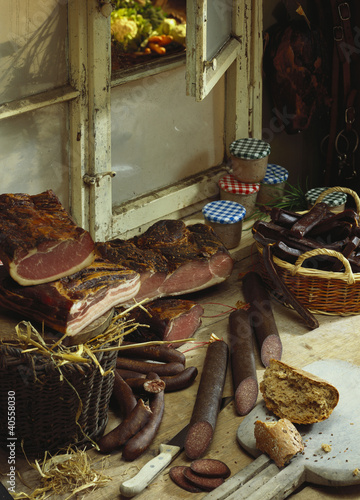 Photo: Ham and sausages from the Black Forest (Germany) Ham and sausages from the Black Forest (Germany)