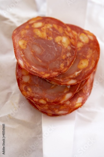 Foto: A few slices of chorizo (paprika sausage, Spain) A few slices of chorizo (paprika sausage, Spain)
