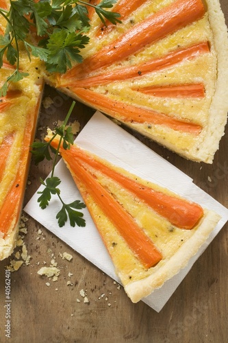 Photo: Carrot tart with parsley, a slice cut Carrot tart with parsley, a slice cut