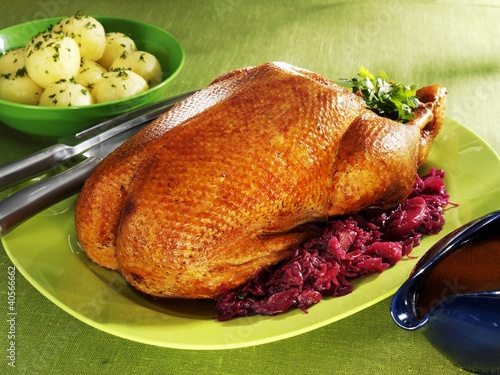 Photo: Roast goose with red cabbage Roast goose with red cabbage