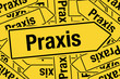 Pfeilschild Collage gelb PRAXIS