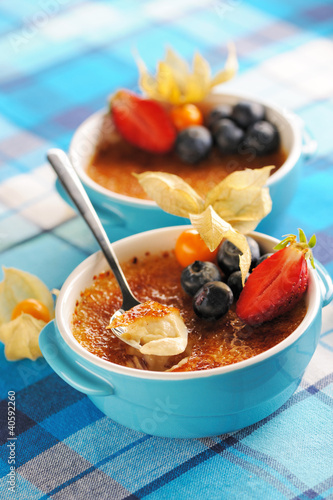 Photo: Creme brulee (cream brulee, burnt cream) Creme brulee (cream brulee, burnt cream)