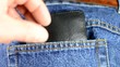 Diebstahl von einer Brieftasche Diebstahl von einer Brieftasche
