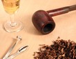 pipa, tabacco e rum