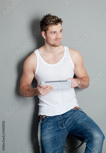 Foto: junger mann junger mann