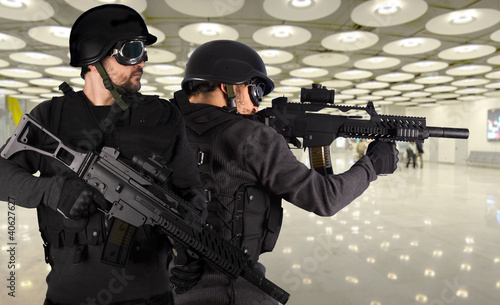 Photo: Defense against terrorism, two soldiers at an airport Defense against terrorism, two soldiers at an airport