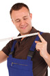 Handwerker mit Maßband
