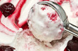 gelato variegato all'amarena
