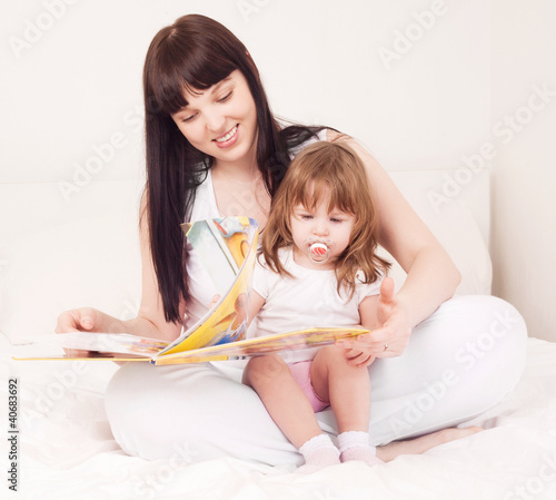 Foto: motehr and baby motehr and baby