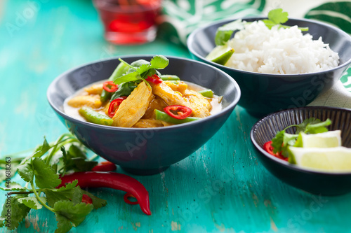 Foto: Chicken curry with rice Chicken curry with rice