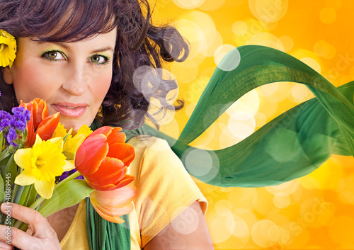 Photo: Portrait einer schönen Frau mit Blumen / it's spring 8 Portrait einer schönen Frau mit Blumen / it's spring 8