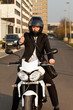 Photo: junger mann mit motorrad junger mann mit motorrad