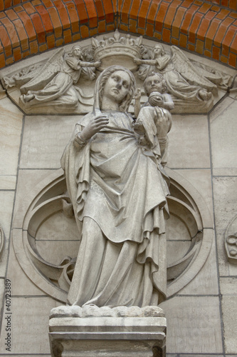 Foto: Figur an der Liebfrauenkirche (Dortmund) Figur an der Liebfrauenkirche (Dortmund)