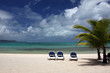 Photo: Leere Sonnenliegen am Strand von Mauritius Leere Sonnenliegen am Strand von Mauritius