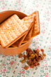 Foto: Crackers cookies and raisin Crackers cookies and raisin