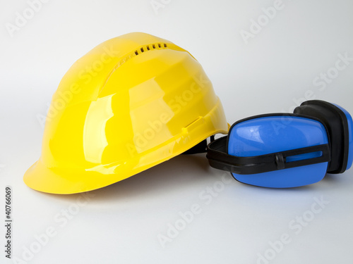 Photo: Helm & Gehörschutz Helm & Gehörschutz