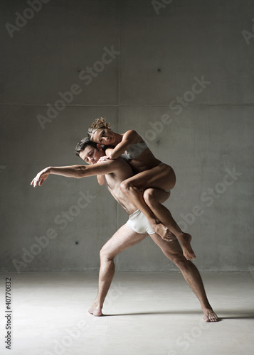 Photo: Ballet dancers posing together Ballet dancers posing together