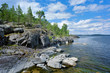 Foto: Stony shore of Ladoga lake, Karelia, Russia Stony shore of Ladoga lake, Karelia, Russia