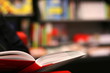Buch im Buchladen