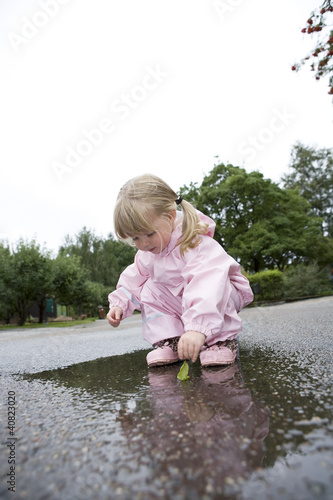 Photo: Baby Girl outdoor Baby Girl outdoor