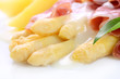 Spargel mit Schinken, Salzkartoffeln, Bärlauch und Sauce