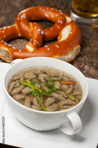 Foto: Bayerische Leberspätzlesuppe Bayerische Leberspätzlesuppe