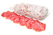 salame isolato su sfondo bianco