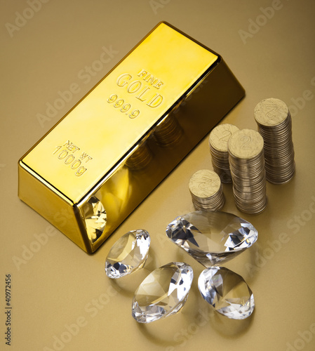 Photo: Diamond and gold Diamond and gold