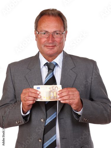 Foto: Mann mit 50 Euro Banknote Mann mit 50 Euro Banknote