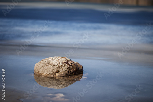 Photo: Stein im Wasser Stein im Wasser