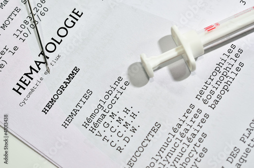 Photo: prise de sang,laboratoire,piqure,analyses,résultats prise de sang,laboratoire,piqure,analyses,résultats