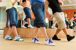 Zumba oder Jazzdance - junge Leute tanzen