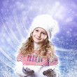Foto: Cuty little girl in winter wear Cuty little girl in winter wear