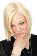junge blonde Frau