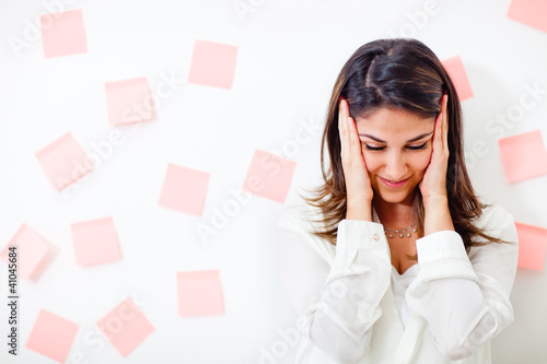 Foto: Busy business woman Busy business woman