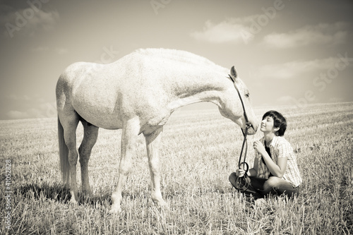 Foto: Young woman and Horse Young woman and Horse