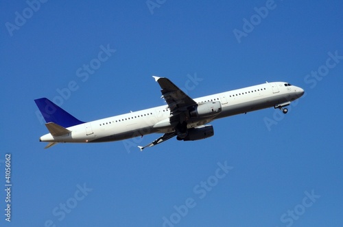 Photo: Airbus A321 airplane taking off © Arena Photo UK Airbus A321 airplane taking off © Arena Photo UK
