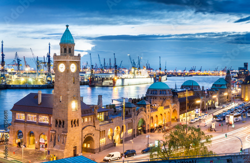 Foto: Hamburg, Hafen und Landungsbrücken Hamburg, Hafen und Landungsbrücken