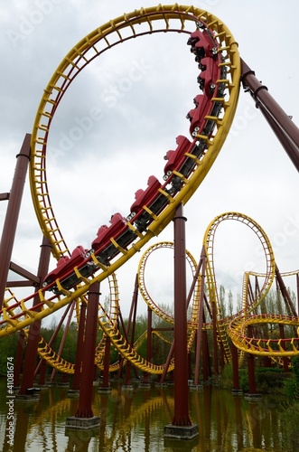 Photo: Parc d'attractions, boucles Parc d'attractions, boucles