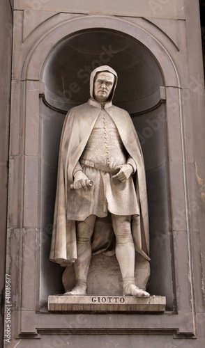 Photo: Statue of Giotto Statue of Giotto